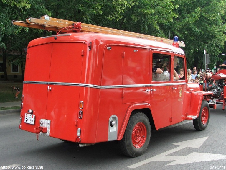 Willys Jeep 4-WheelDrive, fotó: PChris
Keywords: tûzoltó tûzoltóautó tûzoltóság svájci Svájc SZ96149 Switzerland swiss fire firetruck