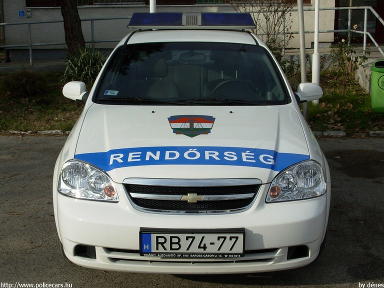Chevrolet Lacetti, fotó: dénes
Keywords: rendőr rendőrség rendőrautó RB74-77 magyar Magyarország Hungary hungarian police policecar