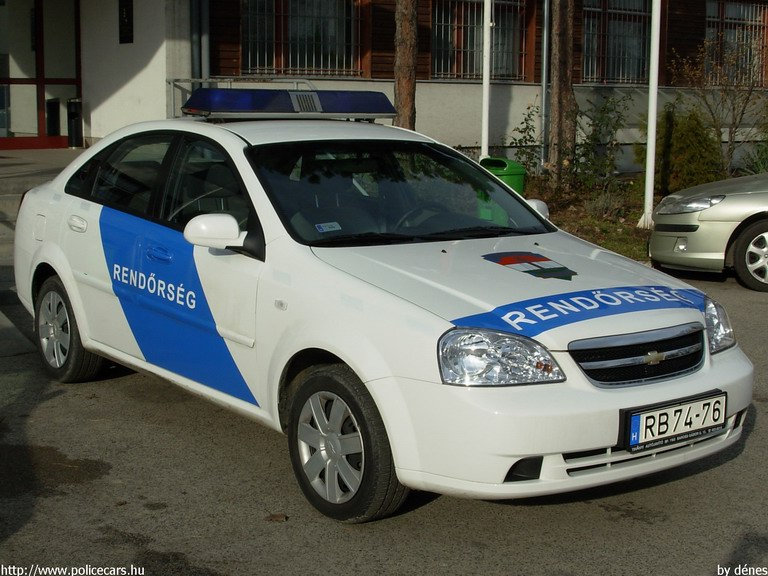 Chevrolet Lacetti, fotó: dénes
Keywords: rendőr rendőrség rendőrautó RB74-76 magyar Magyarország Hungary hungarian police policecar