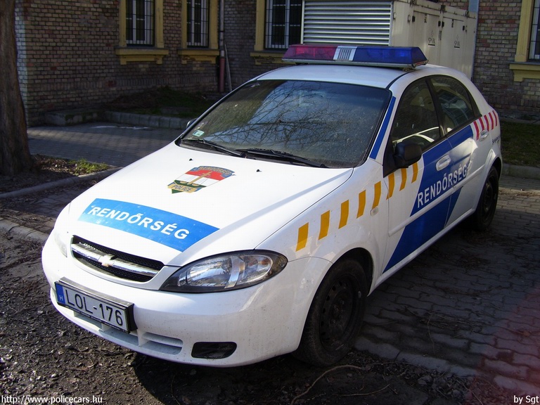 Chevrolet Lacetti, fotó: Sgt
Keywords: rendőr rendőrautó rendőrség magyar Magyarország LOL-176 Hungary hungarian police policecar