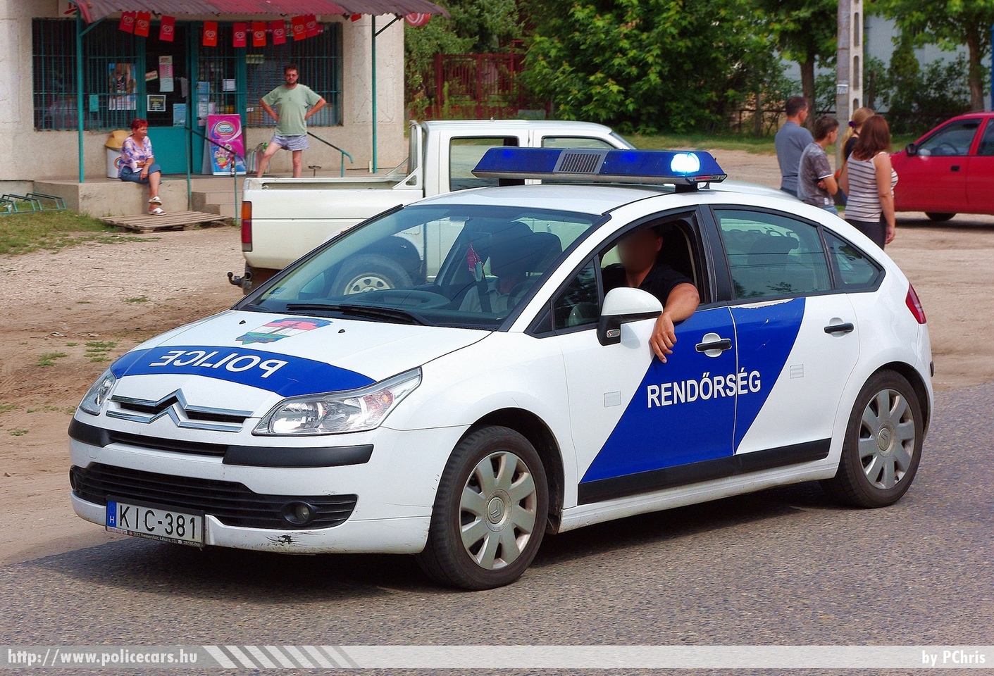 Citroen C4, fotó: PChris
Keywords: rendőrség rendőr rendőrautó magyar Magyarország hungarian Hungary police policecar KIC-381