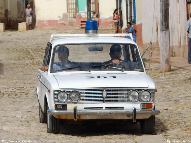 Lada VAZ 2103, fotó: Plavecz János
Keywords: kuba kubai rendőr rendőrség rendőrautó