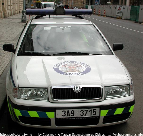 Skoda Octavia, fotó: Copcars
Keywords: rendőr rendőrautó rendőrség cseh csehország