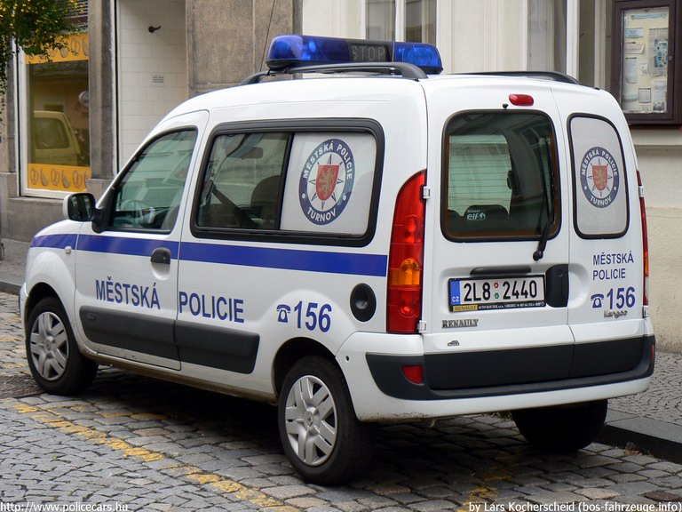 Renault Kangoo, fotó: Lars Kocherscheid (bos-fahrzeuge.info)
Keywords: cseh csehország rendőrség rendőrautó rendőr