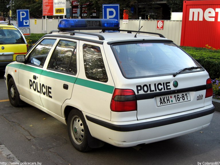 Skoda Felicia, fotó: Colargol87
Keywords: rendőr rendőrautó rendőrség cseh csehország