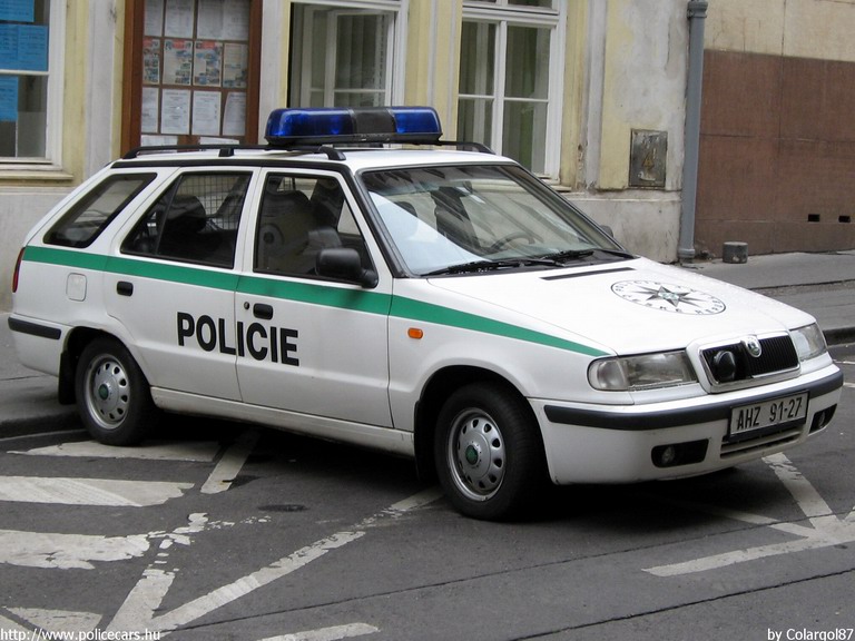 Skoda Felicia, fotó: Colargol87
Keywords: rendőr rendőrautó rendőrség cseh csehország
