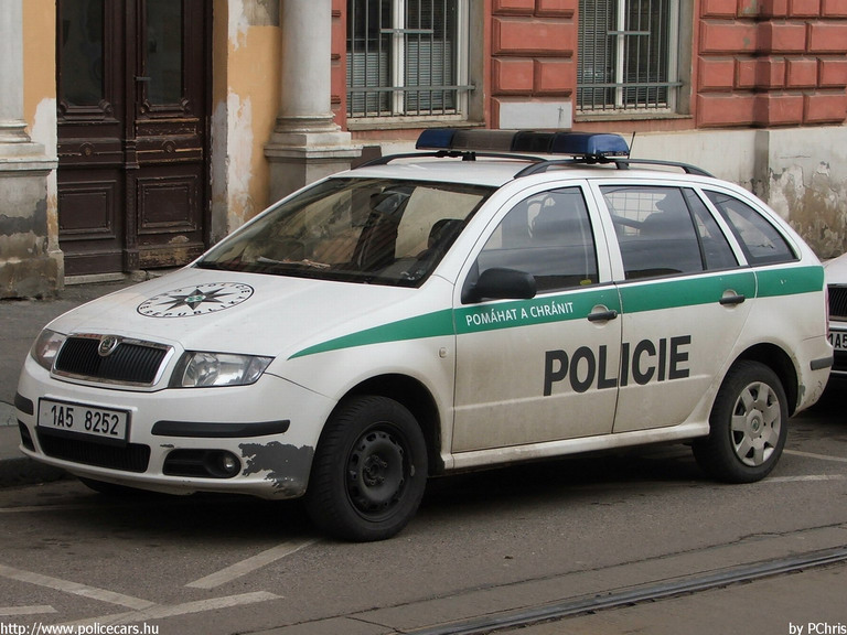 Skoda Fabia, fotó: PChris
Keywords: rendőr rendőrautó rendőrség cseh csehország