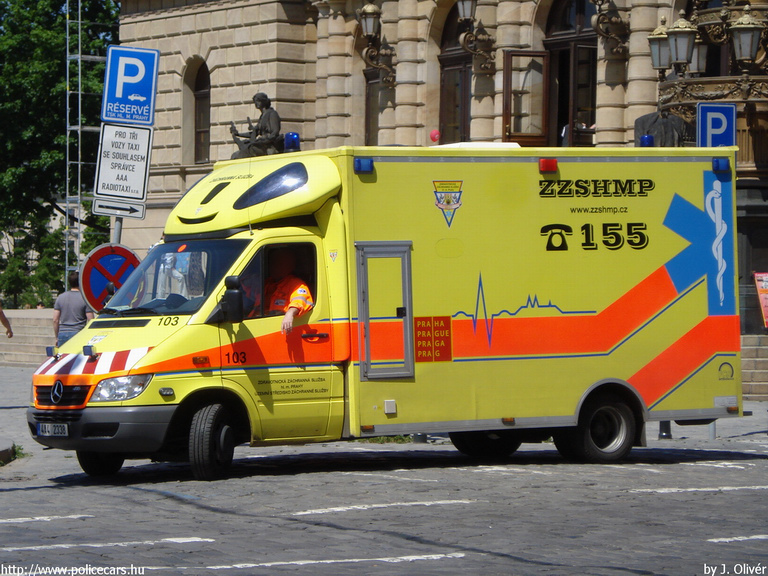 Mercedes Sprinter, fotó: J. Olivér
Keywords: mentő mentőautó cseh csehország