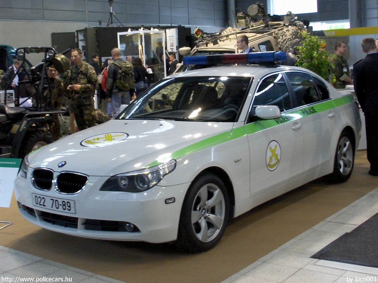 BMW 5, fotó: loco001
Keywords: katonai cseh csehország rendőr rendészet rendőrautó