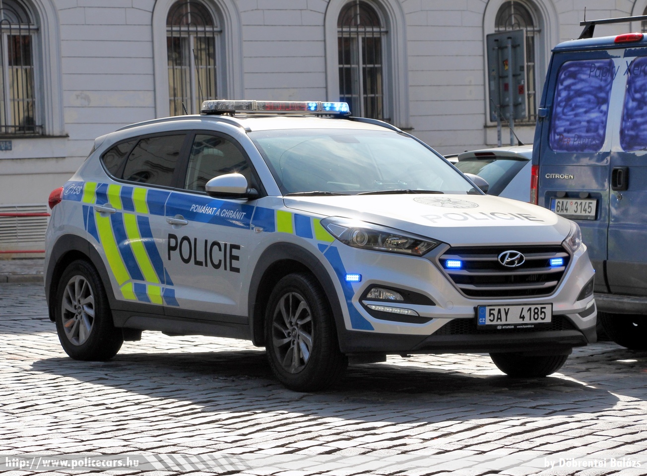 Hyundai ix35, fotó: Döbrentei Balázs
Keywords: rendőr cseh Csehország rendőrautó rendőrség police policecar Czech