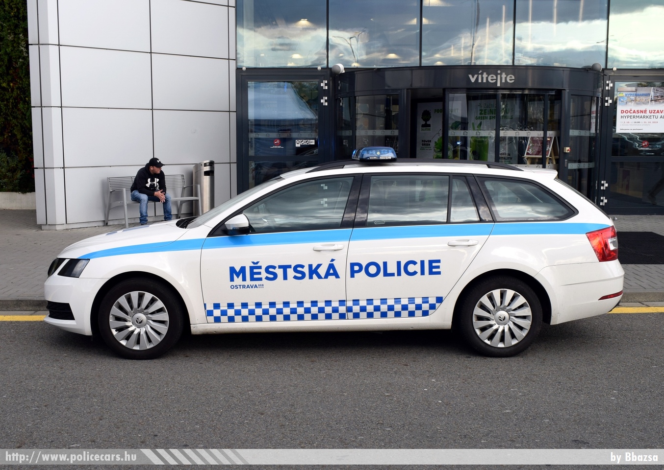 Skoda Octavia III facelift, Ostrava, fotó: Bbazsa
Keywords: Czech cseh Csehország rendőr rendőrség rendőrautó police policecar