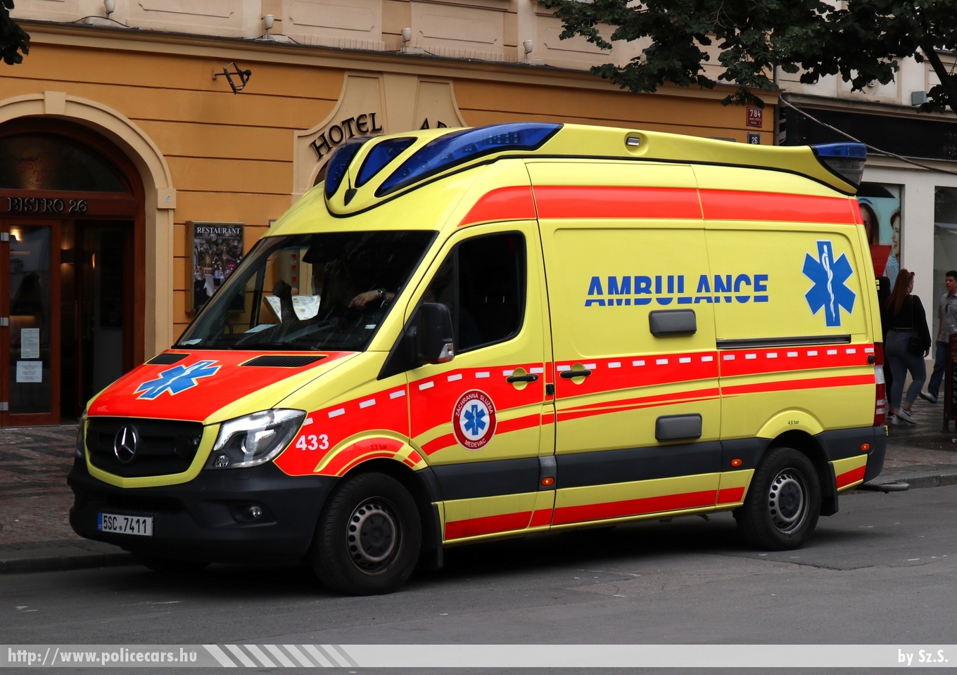Mercedes Sprinter II facelift, Záchranná Sluzba Medevac, fotó: Sz.S.
Keywords: cseh Csehország czech ambulance mentő mentőautó