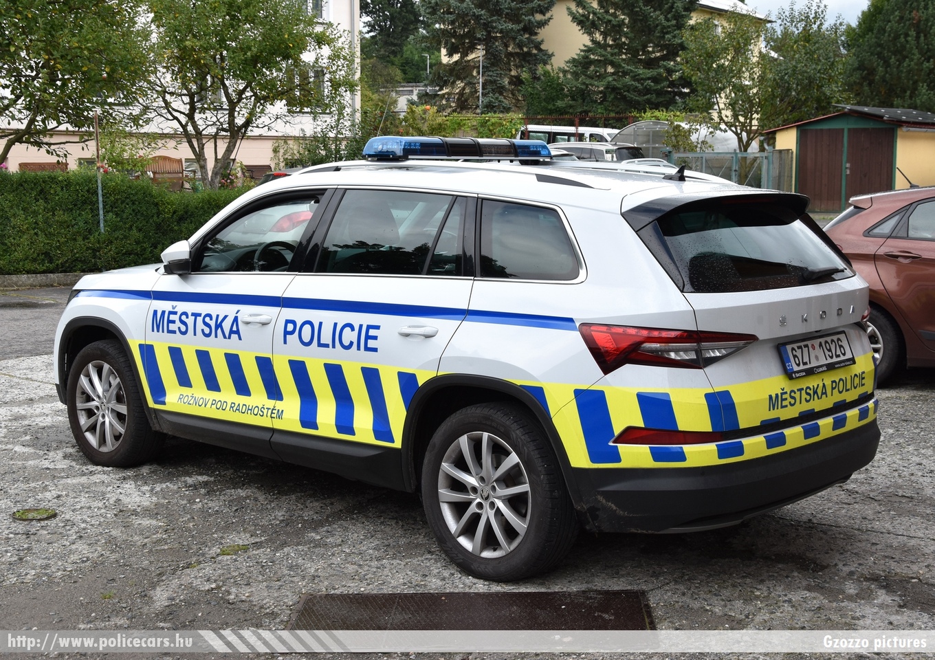 Skoda Kodiaq facelift 2.0 TSI, Městská policie Rožnov pod Radhoštěm, fotó: Gzozzo pictures
Keywords: cseh Csehország czech police policecar rendőrautó rendőr