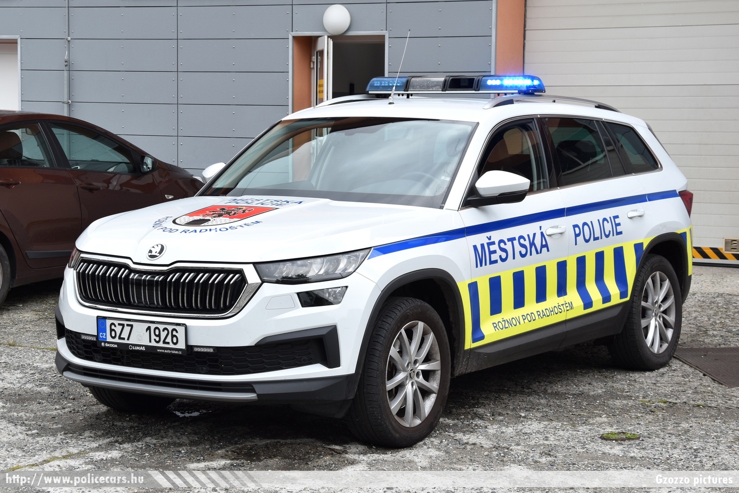 Skoda Kodiaq facelift 2.0 TSI, Městská policie Rožnov pod Radhoštěm, fotó: Gzozzo pictures
Keywords: cseh Csehország czech police policecar rendőrautó rendőr