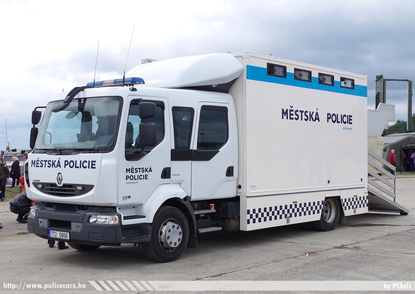 Renault Midlum, Městská policie Ostrava, fotó: PChris
Keywords: cseh Csehország czech police policecar rendőrautó rendőr