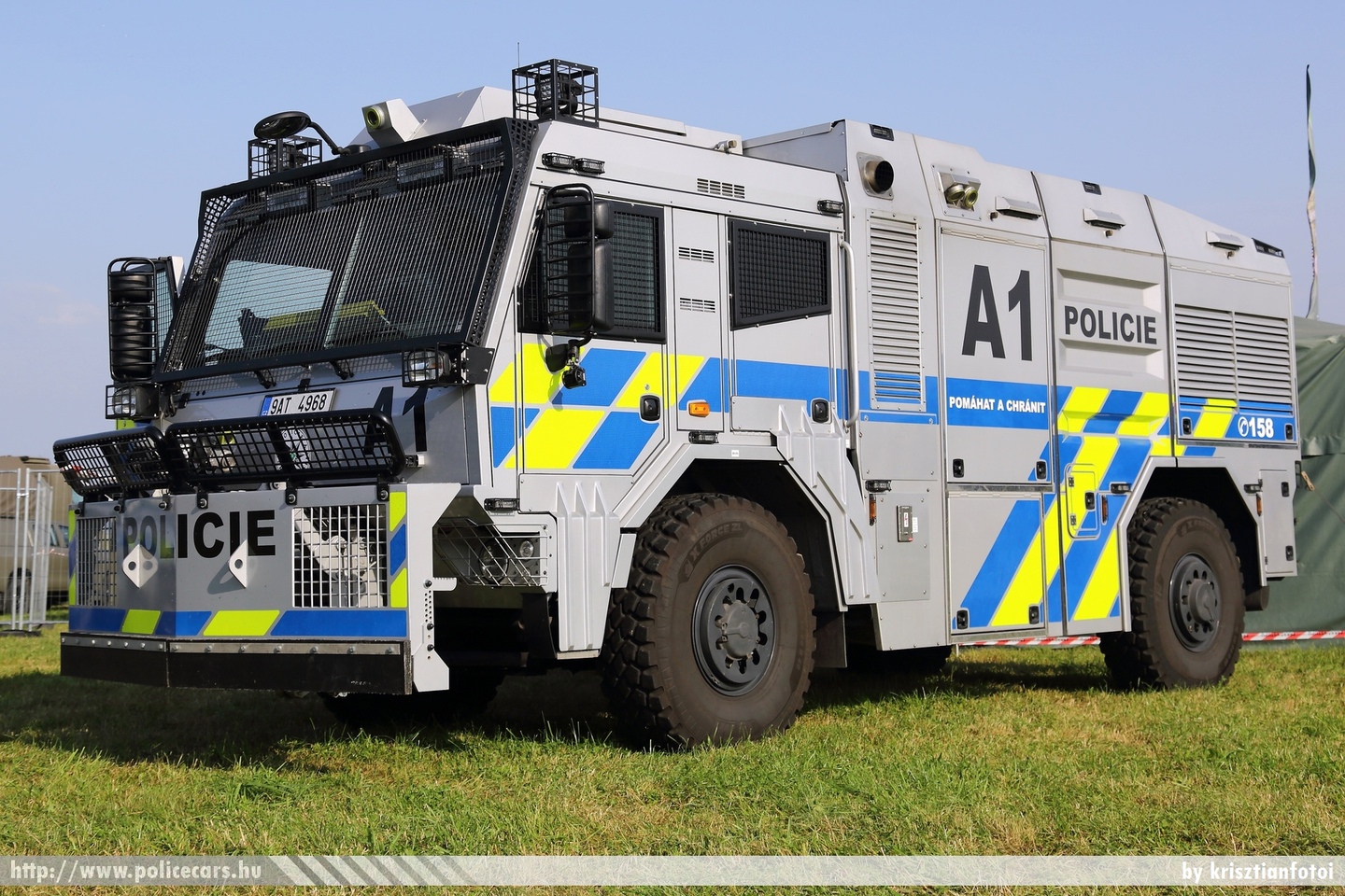 Tatra Force, Policie České republiky, fotó: krisztianfotoi
Keywords: cseh Csehország czech police policecar rendőrautó rendőr