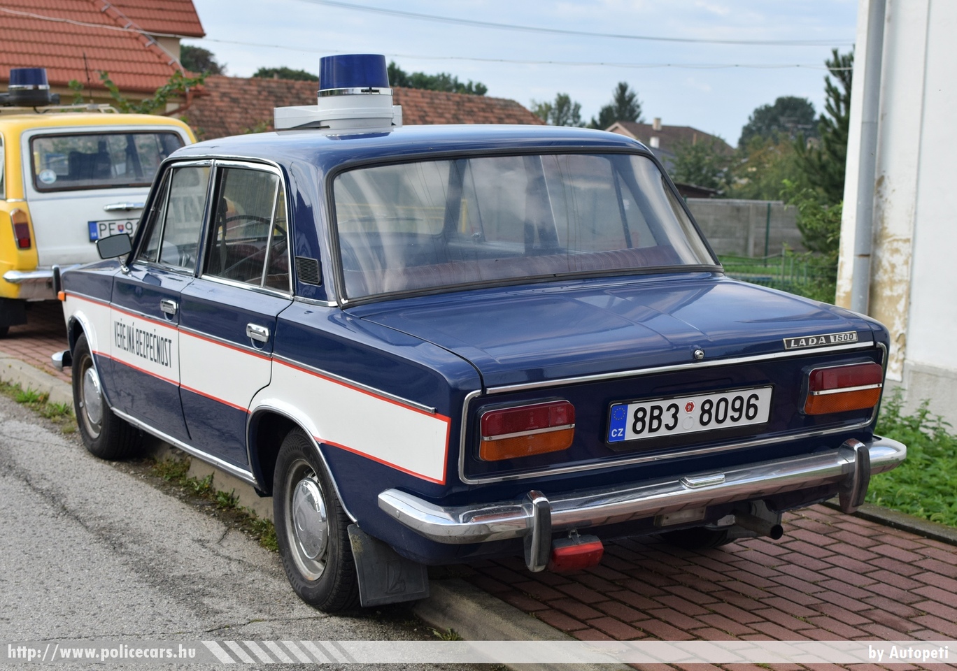 Lada VAZ 1500, Verejna Bezpecnost, fotó: Autopeti
Keywords: cseh Csehország czech police policecar rendőrautó rendőr csehszlovák Csehszlovákia