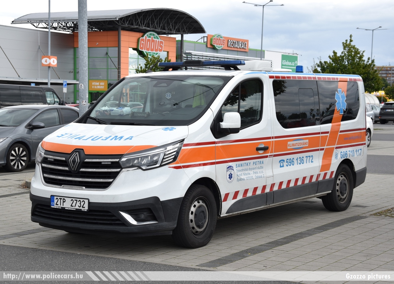 Renault Trafic, Sanitky Petra, Dopravní zdravotní služba, fotó: Gzozzo pictures
Keywords: cseh Csehország czech mentő mentőautó ambulance