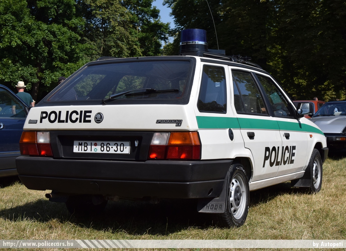 Skoda Forman, Policie, fotó: Autopeti
Keywords: cseh Csehország czech police policecar rendőrautó rendőr