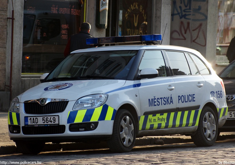 Skoda Fabia II, fotó: Bbazsa
Keywords: rendőr rendőrautó rendőrség cseh Csehország