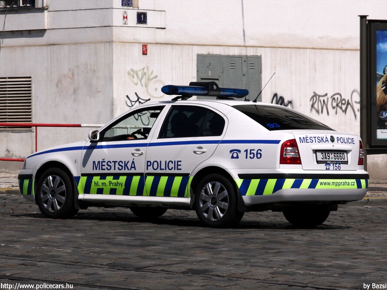 Skoda Octavia, fotó: Bazsi
Keywords: rendőr rendőrautó rendőrség cseh Csehország