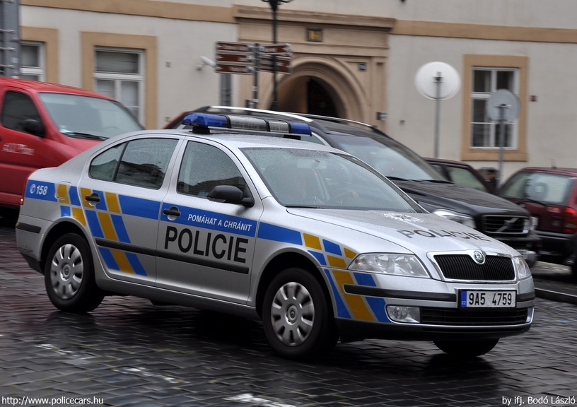 Skoda Octavia II, fotó: ifj. Bodó László
Keywords: rendőr rendőrautó rendőrség cseh Csehország