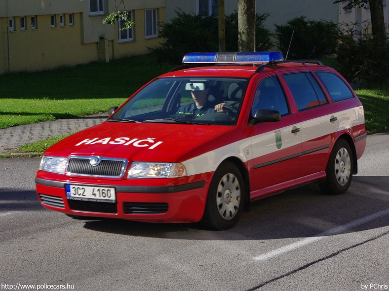 Skoda Octavia, Volary, fotó: PChris
Keywords: tûzoltó tûzoltóautó tûzoltóság cseh Csehország