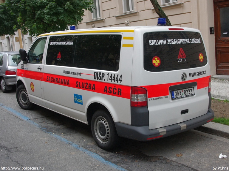 Volkswagen Transporter T5, fotó: PChris
Keywords: mentő mentőautó cseh Csehország