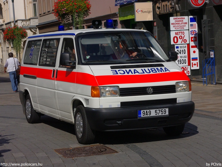 Volkswagen Transporter T4, fotó: PChris
Keywords: mentő mentőautó cseh Csehország