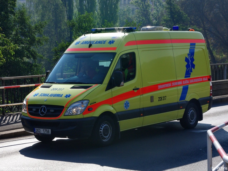 Mercedes-Benz Sprinter II 318 CDI, Karlovy Vary, fotó: PChris
Keywords: mentő mentőautó cseh Csehország