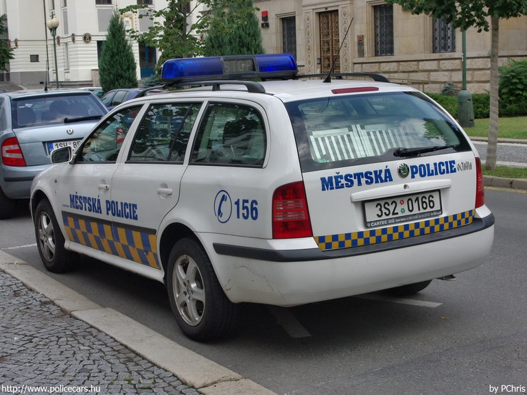 Skoda Octavia, Mladá Boleslav, fotó: PChris
Keywords: cseh Csehország rendőr rendőrautó rendőrség