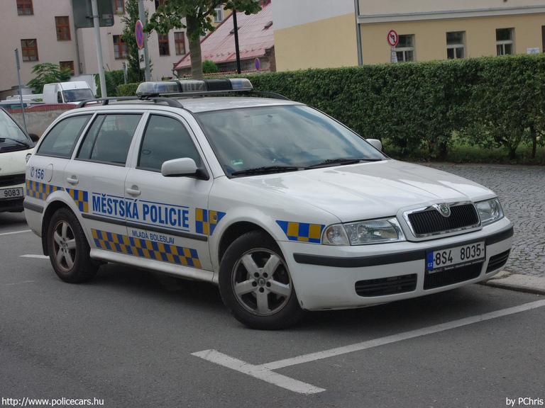Skoda Octavia, Mladá Boleslav, fotó: PChris
Keywords: cseh Csehország rendőr rendőrautó rendőrség