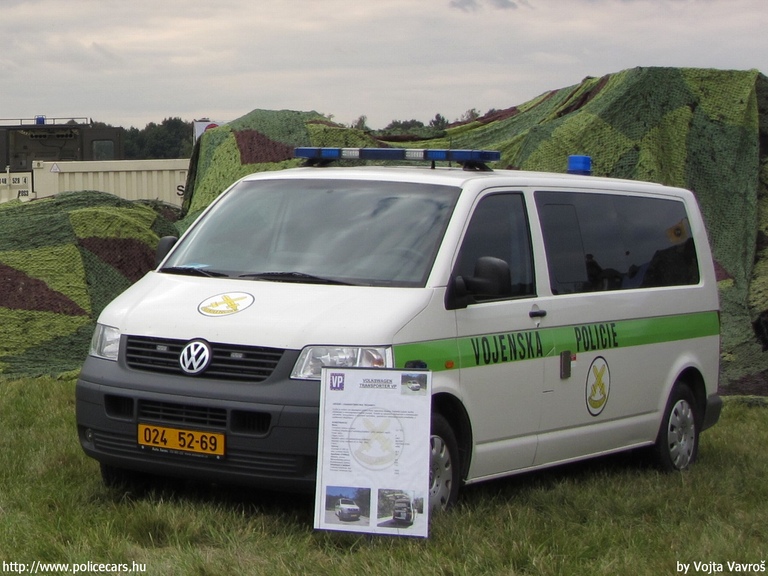 Volkswagen Transporter T5, fotó: Vojta Vavro¹
Keywords: katonai cseh Csehország rendőr rendészet rendőrautó