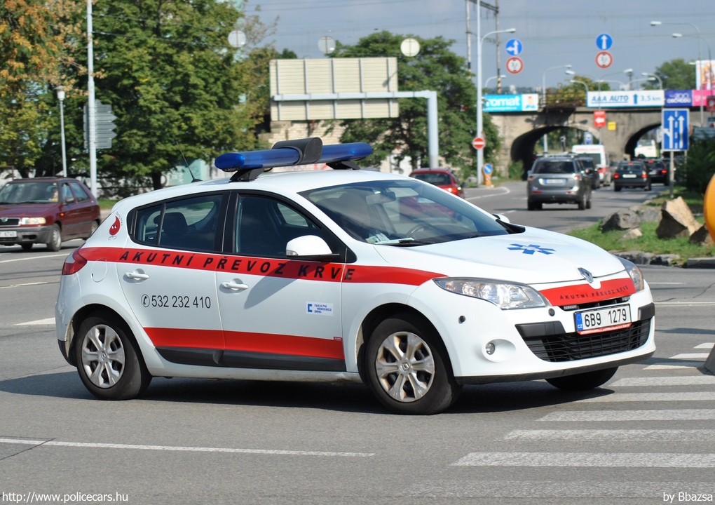 Renault Megane, fotó: Bbazsa
Keywords: cseh Csehország mentő mentőautó czech ambulance