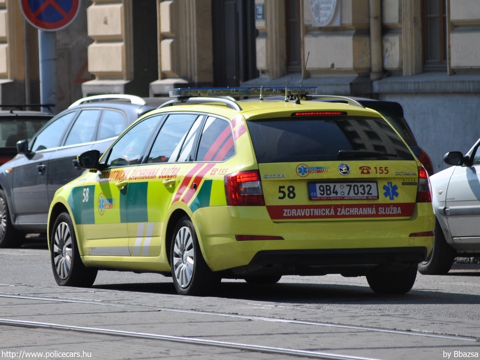 Skoda Octavia III, fotó: Bbazsa
Keywords: cseh Csehország mentő mentőautó czech ambulance