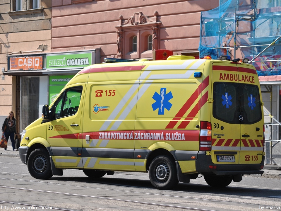 Mercedes Sprinter II, fotó: Bbazsa
Keywords: cseh Csehország mentő mentőautó czech ambulance