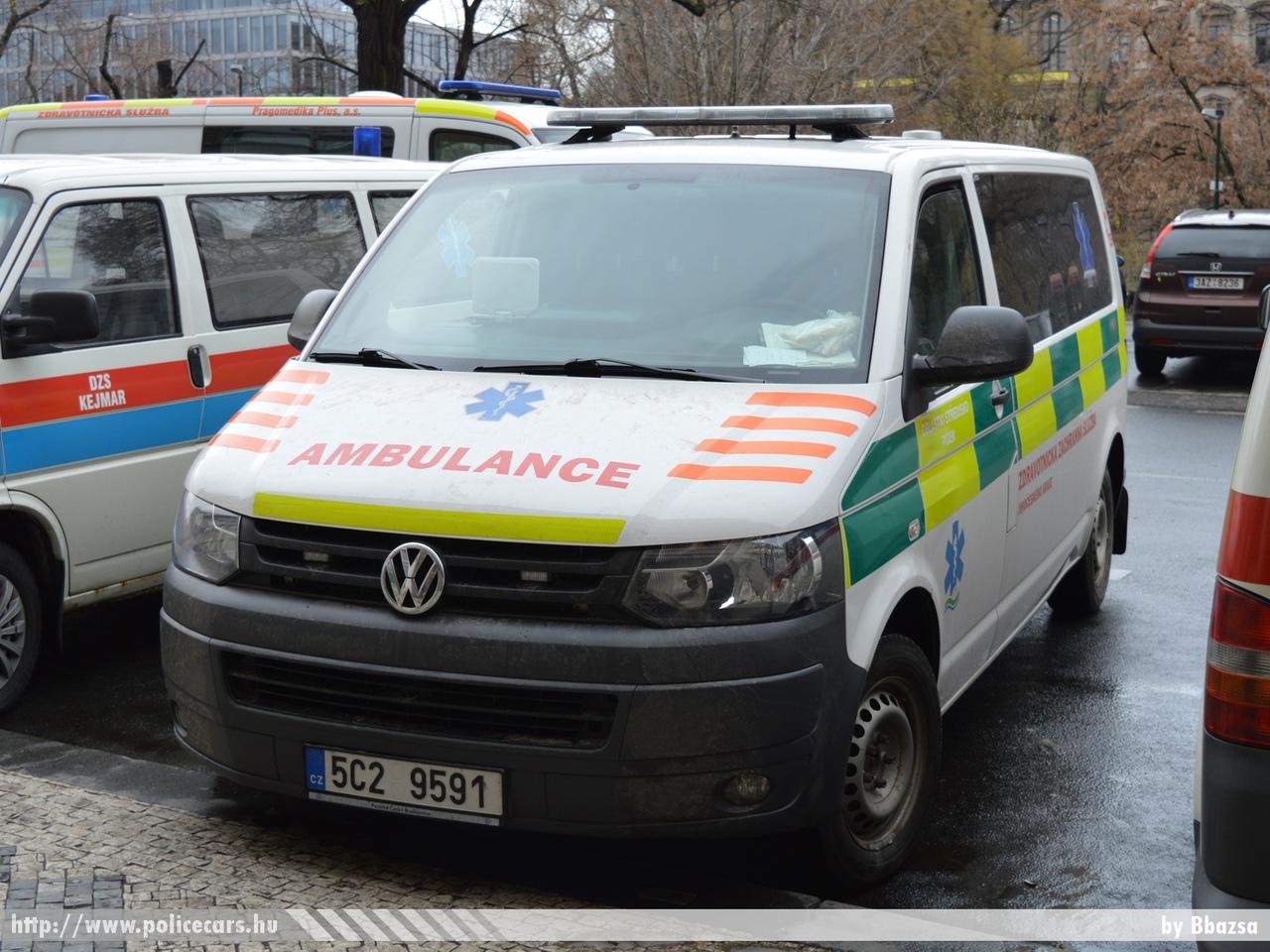Volkswagen Transporter T5, fotó: Bbazsa
Keywords: cseh Csehország mentő mentőautó