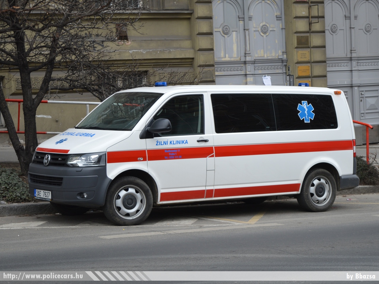 Volkswagen Transporter T5, fotó: Bbazsa
Keywords: cseh Csehország mentő mentőautó
