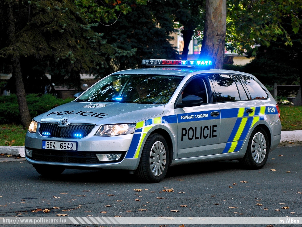 Skoda Octavia III, fotó: MBen
Keywords: rendőr cseh Csehország rendőrautó rendőrség