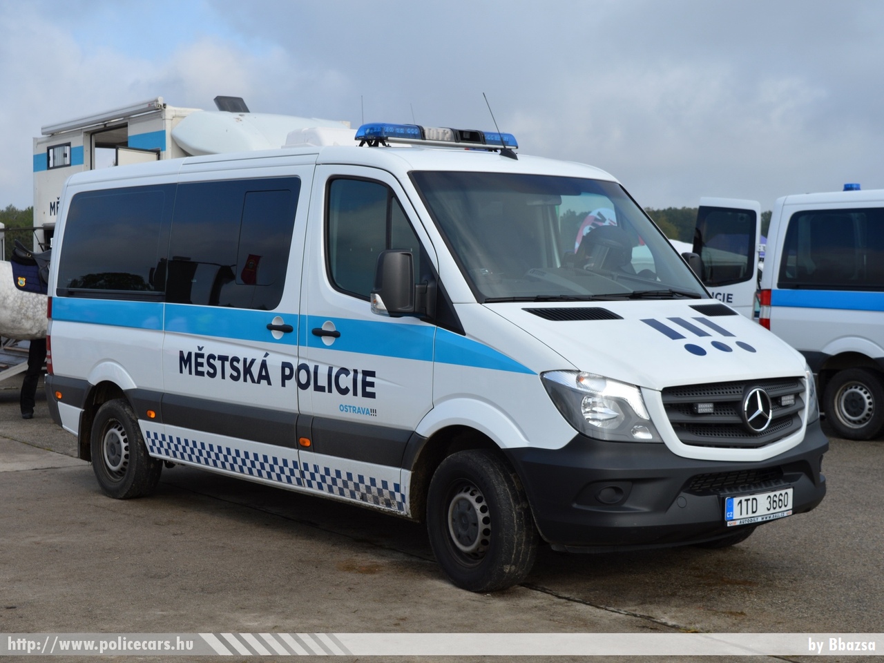 Mercedes Sprinter II facelift, fotó: Bbazsa
Keywords: rendőr cseh Csehország rendőrautó rendőrség police policecar Czech