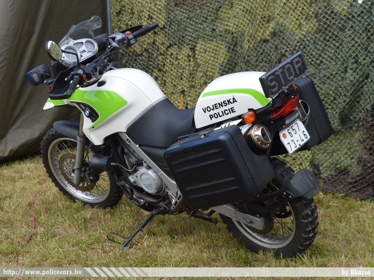 BMW, fotó: Bbazsa
Keywords: rendőr cseh Csehország rendőrmotor rendőrség police policebike Czech military katonai