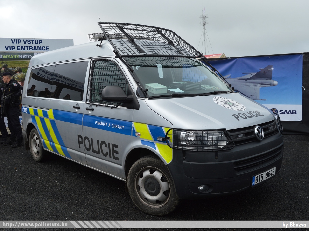 Volkswagen Transporter T5, fotó: Bbazsa
Keywords: rendőr cseh Csehország rendőrautó rendőrség police policecar Czech