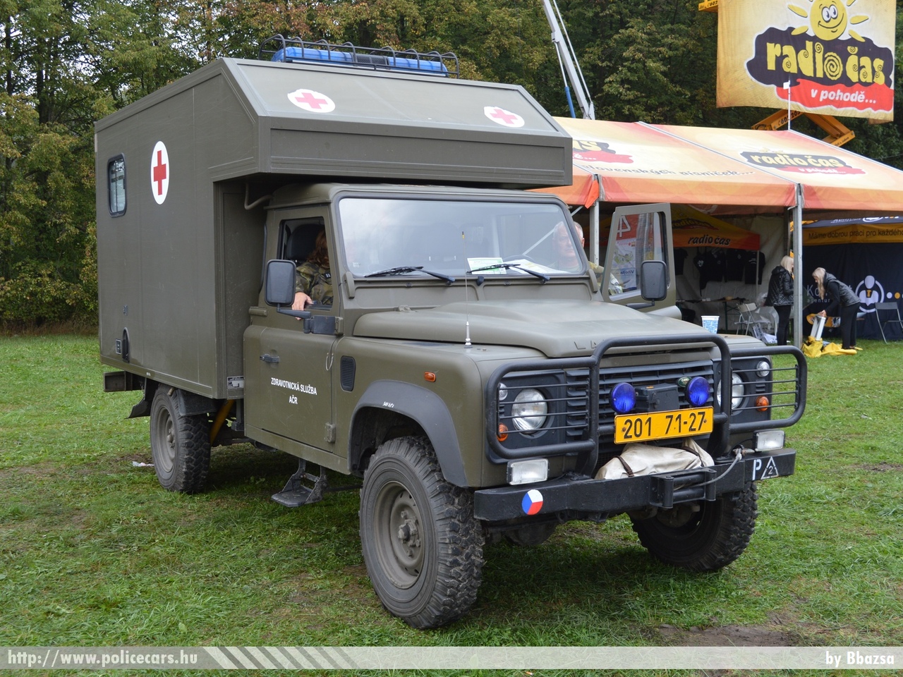 Land Rover Defender, fotó: Bbazsa
Keywords: cseh Csehország czech katonai military mentő ambulance mentőautó