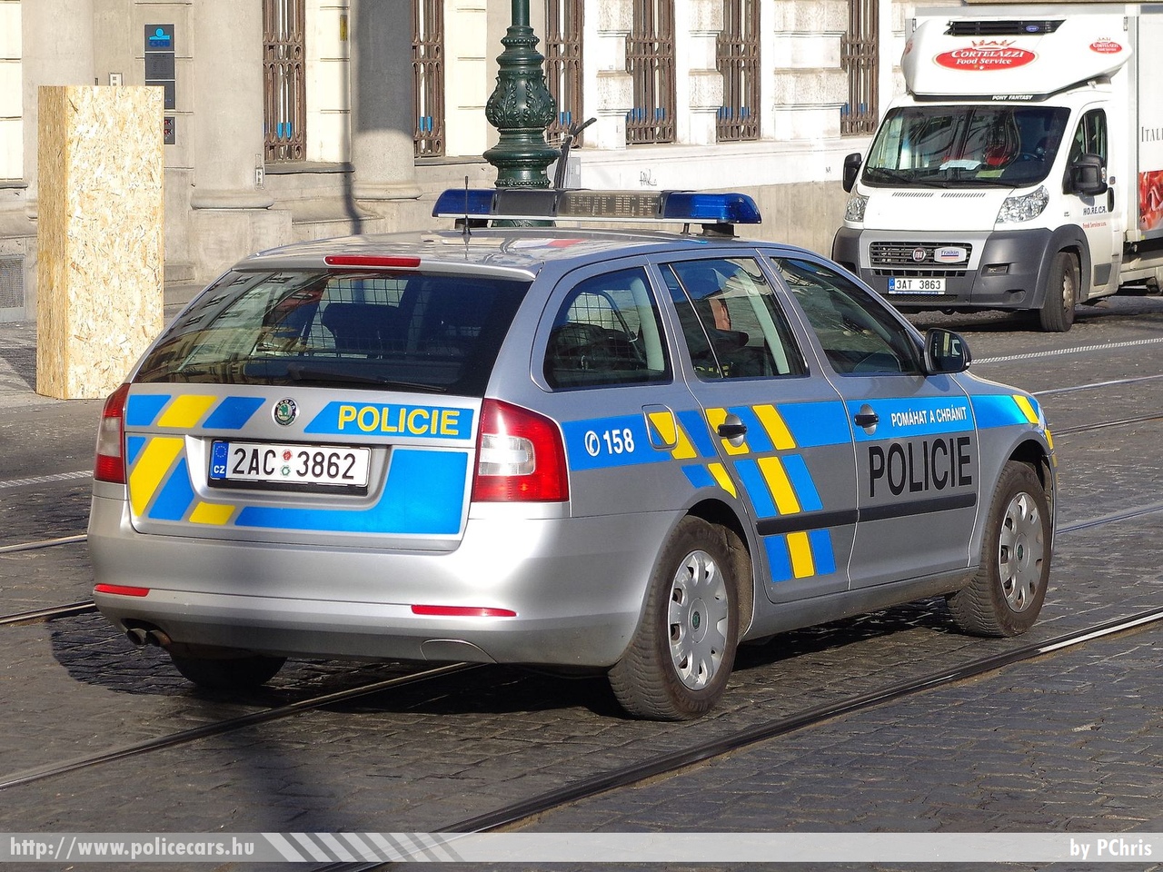 Skoda Octavia II facelift, fotó: PChris
Keywords: rendőr cseh Csehország rendőrautó rendőrség police policecar Czech