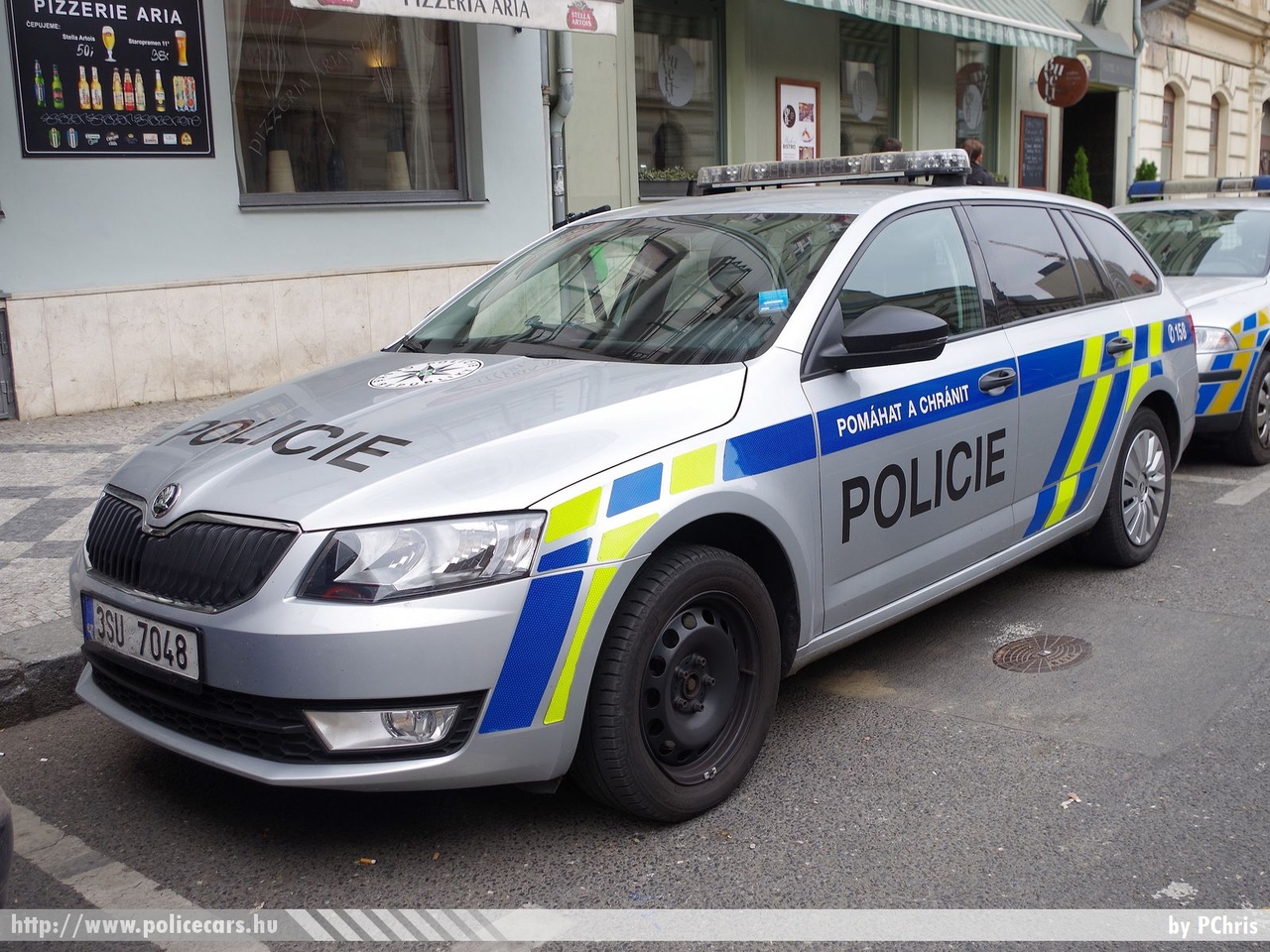 Skoda Octavia III, fotó: PChris
Keywords: rendőr cseh Csehország rendőrautó rendőrség police policecar Czech