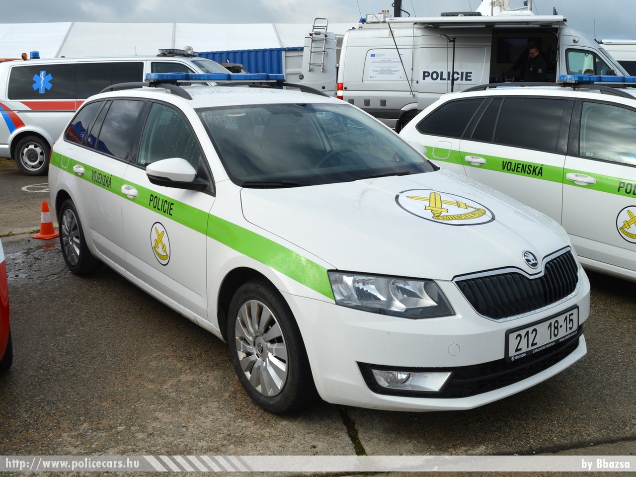 Skoda Octavia III, fotó: Bbazsa
Keywords: rendőr cseh Csehország rendőrautó rendőrség police policecar Czech katonai military