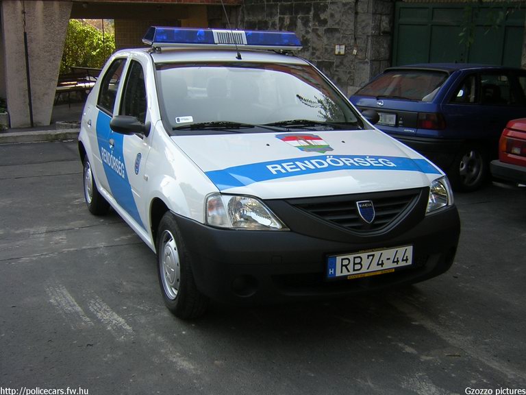 Dacia Logan, fotó: Gzozzo pictures
Keywords: magyar magyarország rendőr rendőrautó rendőrség RB74-44