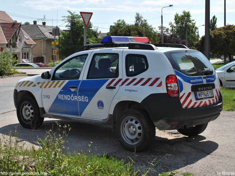 Dacia Duster, fotó: Bbazsa
Keywords: rendőr rendőrautó rendőrség magyar Magyarország MPN-616