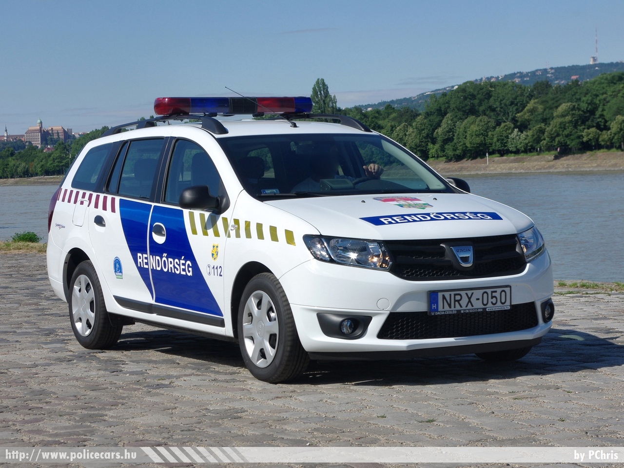Dacia Logan MCV, fotó: PChris
Keywords: magyar Magyarország rendőr rendőrautó rendőrség NRX-050 Hungary hungarian police policecar