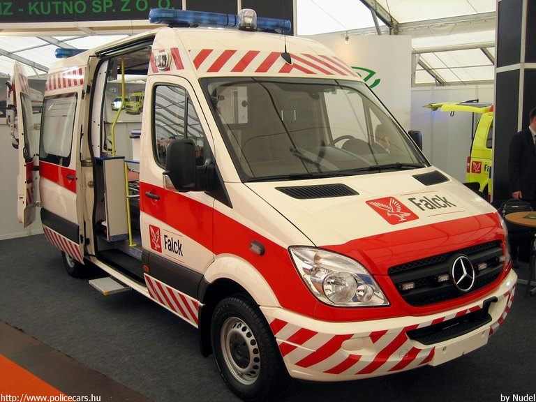 Mercedes Sprinter II, fotó: Nudel
Keywords: mentő mentőautó dán Dánia